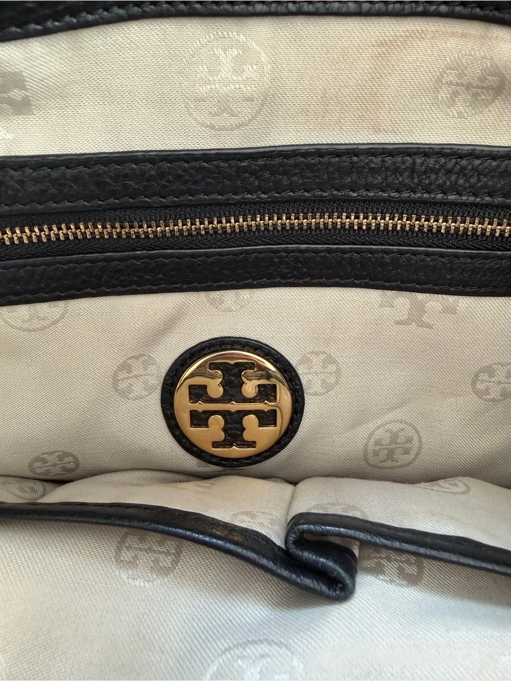 Tory Burch Black Leather Shoulder Bag with Gold Logo